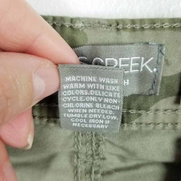 Falls Creek Green Camo Cargo Shorts NWT - Picture 8 of 9